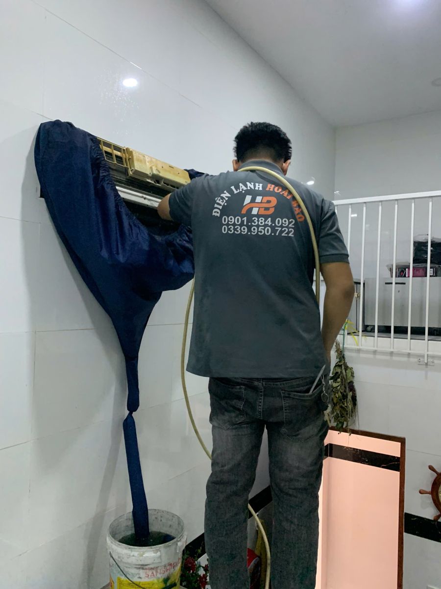 Vệ Sinh Máy Lạnh